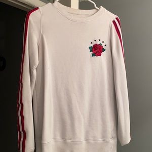 White Hollister pullover hoodie with red rose